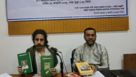 তপন বাগচীকে বাংলা একাডেমি পুরস্কার না দেওয়ার দাবি
