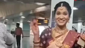 মেট্রোতে চড়ে বিয়ে করতে গেলেন কনে