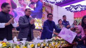ইন্টারনেটের দাম কমবে: প্রতিমন্ত্রী পলক