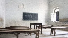 স্কুলভবন বেচে দিলেন প্রধান শিক্ষক