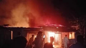 মিয়ানমার থেকে ছোড়া গুলিতে বাংলাদেশি আহত, বসতঘরে আগুন