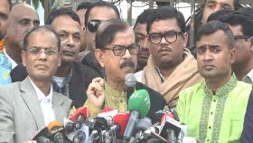 এই সরকার নিঃস্ব: মান্না