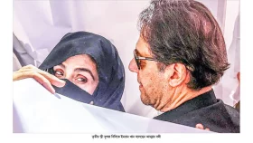 ইমরান খানের বুশরা বিবি