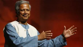 আদালতকে অবহিত করে বিদেশ যেতে হবে ড. ইউনূসকে