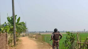 এবার মিয়ানমার থেকে ছোড়া গুলি লাগল কৃষকের কানে-পেটে-পায়ে