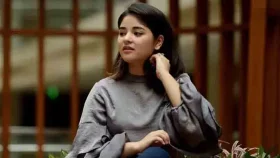 জায়রা ওয়াসিম কত টাকার মালিক জানেন?