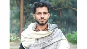 মোটরসাইকেলের হর্ন না শোনায় ছাত্রকে&nbsp;চড় মারলেন ছাত্রলীগ নেতা