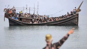 বাংলাদেশে ঢোকার চেষ্টা রোহিঙ্গাদের