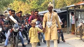 বাবা-ছেলে বরযাত্রী&mdash;ছবিটির পেছনে যে ভালোবাসার গল্প