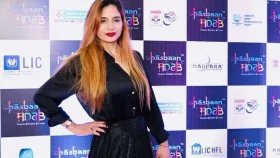 বলিউড গায়িকা মল্লিকার ঝুলন্ত মরদেহ উদ্ধার