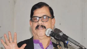 ড. ইউনূসের প্রতিষ্ঠান থেকে ‘শকুনের থাবা’ ফিরিয়ে নেওয়ার আহ্বান মান্নার