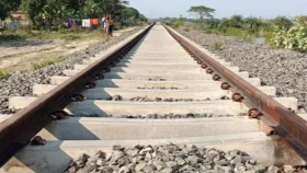 খুলনা-মোংলা রুটে ট্রেন চালুতে জট