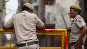 শিক্ষার্থীর পকেটে গাঁজা ঢুকিয়ে দিল পুলিশ, ৫ লাখে রেহাই