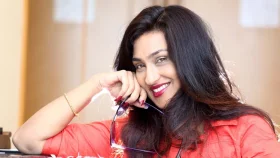 ফের ঢাকায় আসছেন ঋতুপর্ণা
