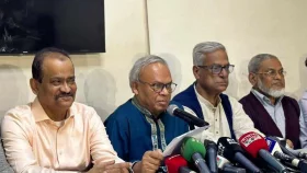 সিন্ডিকেটের হাতে বাজার বার্গা দিয়েছে সরকার : রিজভী