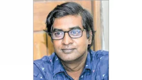 পাঠক কমেছে প্রমাণ নেই