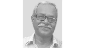 &lsquo;আমার ছেলের বাংলাটা ঠিক আসে না&rsquo;