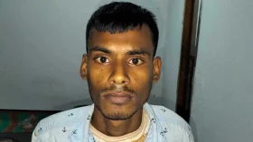 স্ত্রীর নগ্ন ভিডিও ফেসবুক স্টোরিতে, স্বামী গ্রেপ্তার