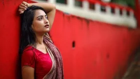 দুঃসময় কাটিয়ে অভিনয়ে ফিরছেন শারমিন আঁখি