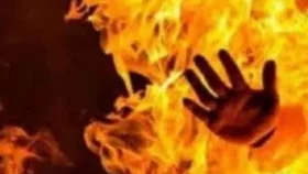 &lsquo;তালাক দিতে চাওয়ায়&rsquo; স্ত্রীর গায়ে পেট্রোল ঢেলে আগুন