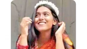 &lsquo;বাবা, আমাকে বাঁচাও&rsquo;