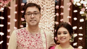 সাদামাটাভাবেই বিয়ে সারলেন