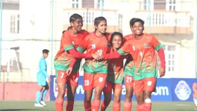 ভারতকে হারিয়ে ফাইনালে বাংলাদেশ