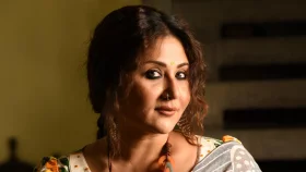 অশ্লীল পোস্ট এড়িয়ে চলতে বললেন স্বস্তিকা