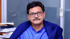 নাবিকরা সুস্থ আছেন, ফিরিয়ে আনতে আলোচনা চলছে