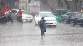 টানা ৩ দিন ঝোড়ো বৃষ্টির আভাস