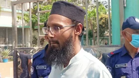 পাঁচ সাংবাদিককে আটকে জেলে পাঠানোর হুমকি এসিল্যান্ডের