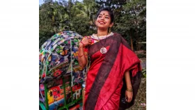 সহকারী প্রক্টর ও সহপাঠীর বিরুদ্ধে ফেসবুকে স্ট্যাটাস দিয়ে জবি শিক্ষার্থীর আত্মহত্যা