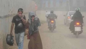 শুক্রবার সকালে বিশ্বের পঞ্চম দূষিত বাতাস ঢাকার