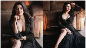 ফটোশুট করে কটাক্ষের মুখে শ্রাবন্তী