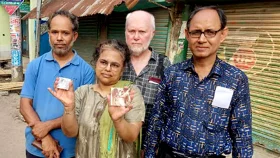 মা-বাবার খোঁজে ফের খুলনায় ডেনমার্কের আশা ওয়েলি