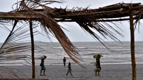 পাপুয়া নিউ গিনিতে বন্যা-ভূমিধসে নিহত ২৩