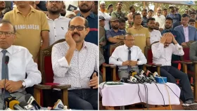 মশক নিধন কার্যক্রমে মশার কামড়ে অতিষ্ঠ মেয়র-মন্ত্রী!