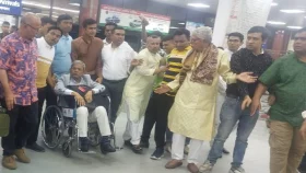 এখন অনেকটাই সুস্থ- সিঙ্গাপুর থেকে ফিরে জানালেন ফখরুল 