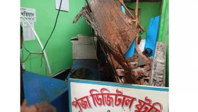 কুড়িগ্রামে হঠাৎ ঝড়, আহত ৩