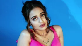 &lsquo;সবাইকে রং লাগাতে আমি দিই না&rsquo;
