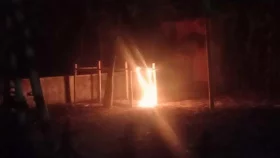 রাতে কবরে জ্বলে ওঠা আগুন নিয়ে রহস্য