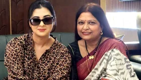 বুবলীকে প্রশংসায় ভাসালেন চয়নিকা চৌধুরী