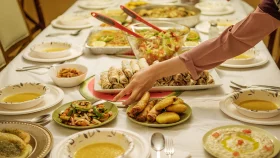 সাহরি ও ইফতারে যে খাবারগুলো বেশি উপকারী