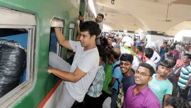 ঈদে ঢাকা ছাড়বে দেড় কোটি মানুষ