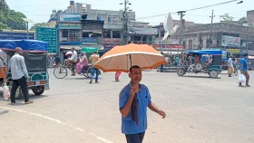 তীব্র তাপদাহে পুড়ছে চুয়াডাঙ্গা