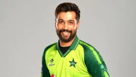 সাড়ে তিন বছর পর পাকিস্তান দলে ফিরলেন আমির
