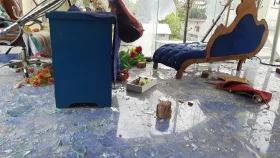 দাওয়াত না পেয়ে বিয়েবাড়িতে ককটেল ফাটালেন ইউপি সদস্য