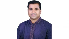 আওয়ামী লীগ নেতা বড় মনিরকে দল থে&zwnj;কে অব্যাহিত