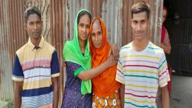 হারিয়ে যাওয়া মেয়ে বাড়ি ফিরলেন ২৭ বছর পর