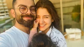 ছেলে কোলে নিয়ে দেশে ফিরলেন আনুশকা&nbsp;